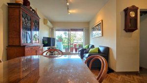 Venta Dpto. 4 amb con Cochera y Balcón en Martinez