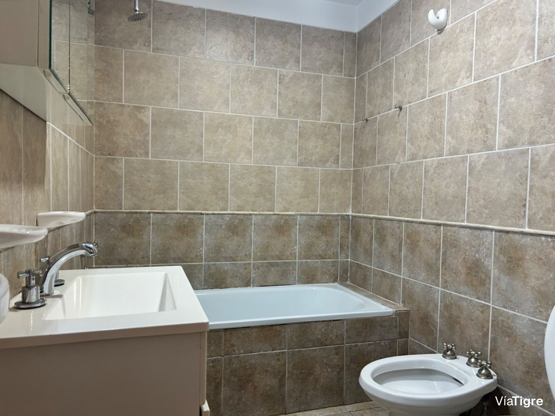 Venta- Retasado - 3 Amb 2 Cocheras Florida Oeste