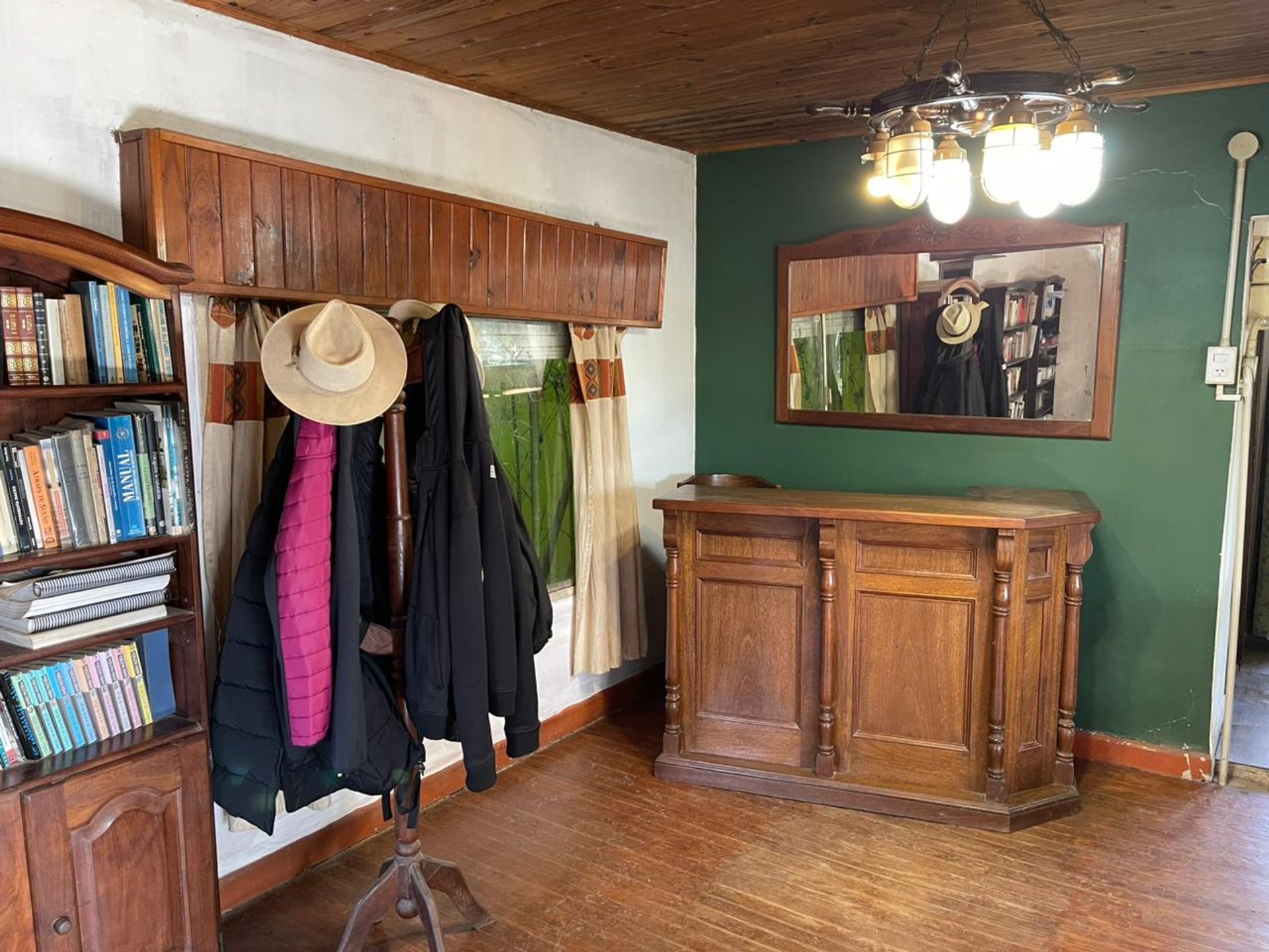 Venta Casa 3 Amb Delta + Monoamb Amoblados