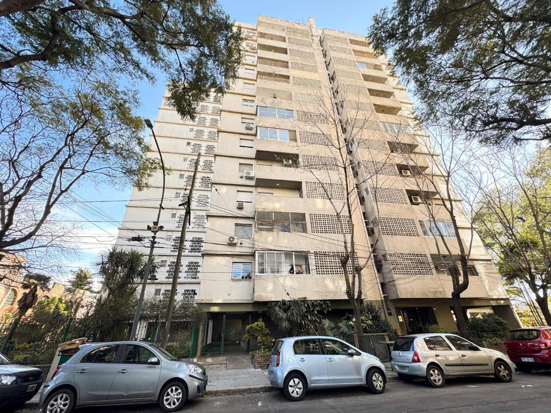 Venta Dos Ambientes Con Balcon En V. Lopez