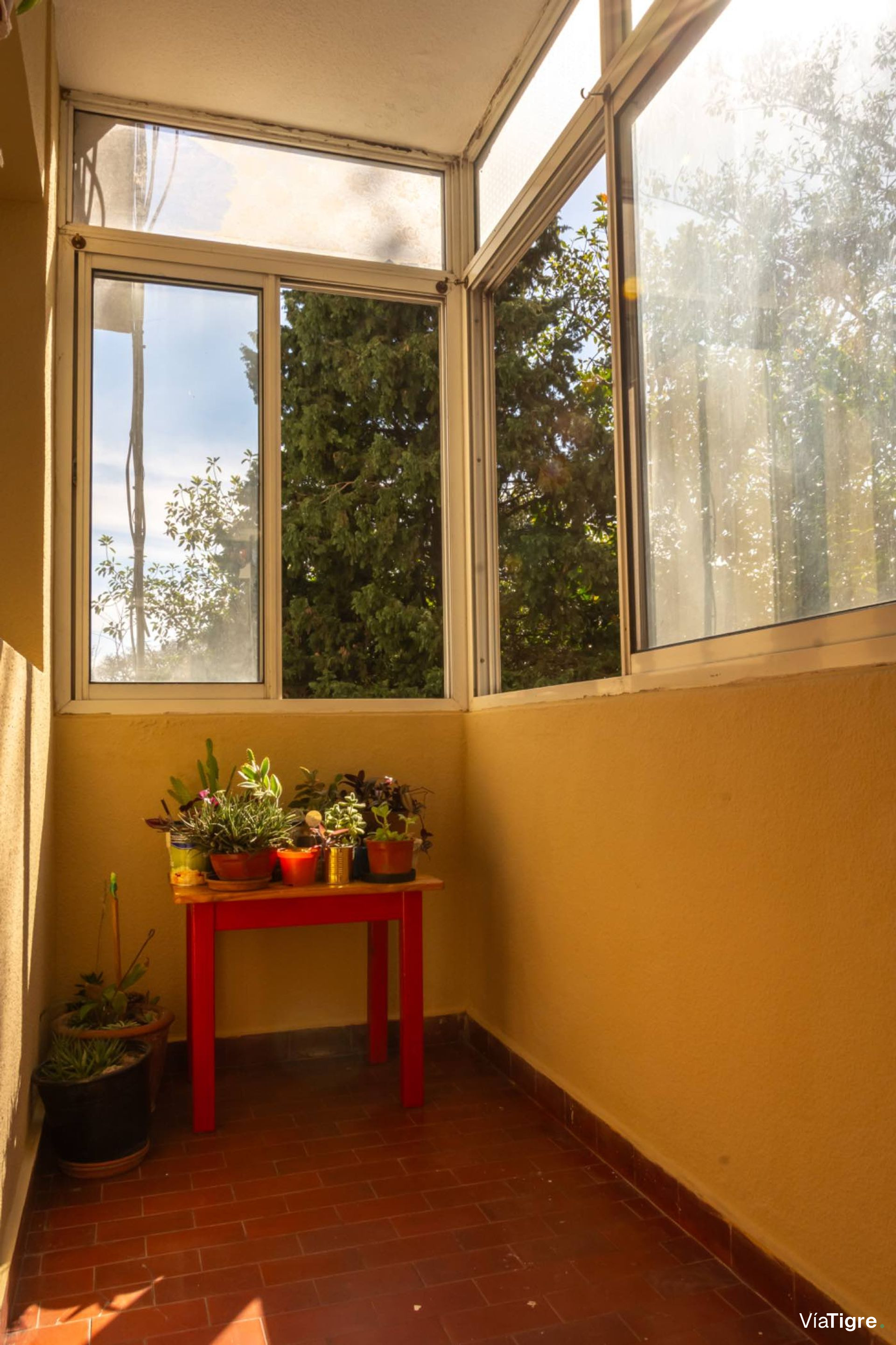 Venta Dos Ambientes Con Balcon En V. Lopez