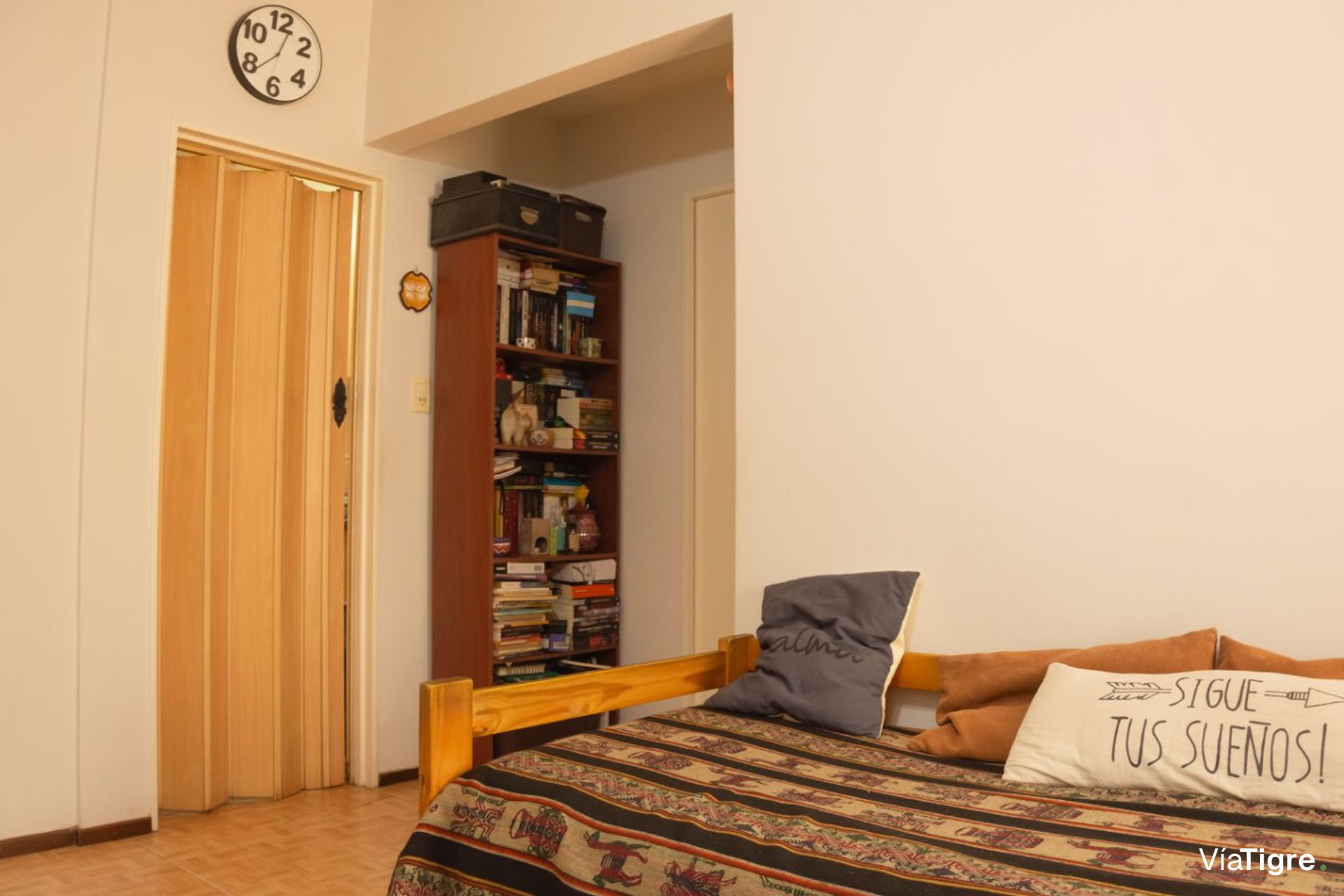 Venta Dos Ambientes Con Balcon En V. Lopez