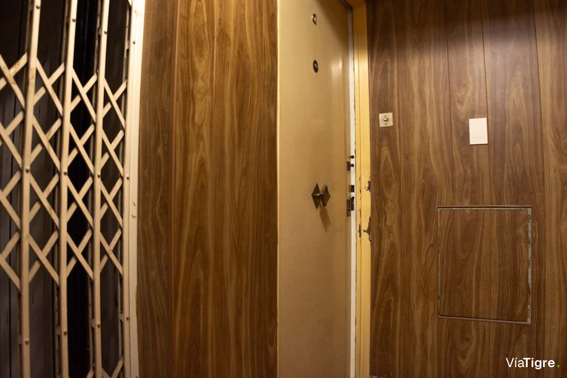 Venta Dos Ambientes Con Balcon En V. Lopez