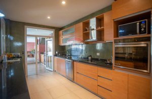 House for Sale 4 Rooms Olivos With Pool