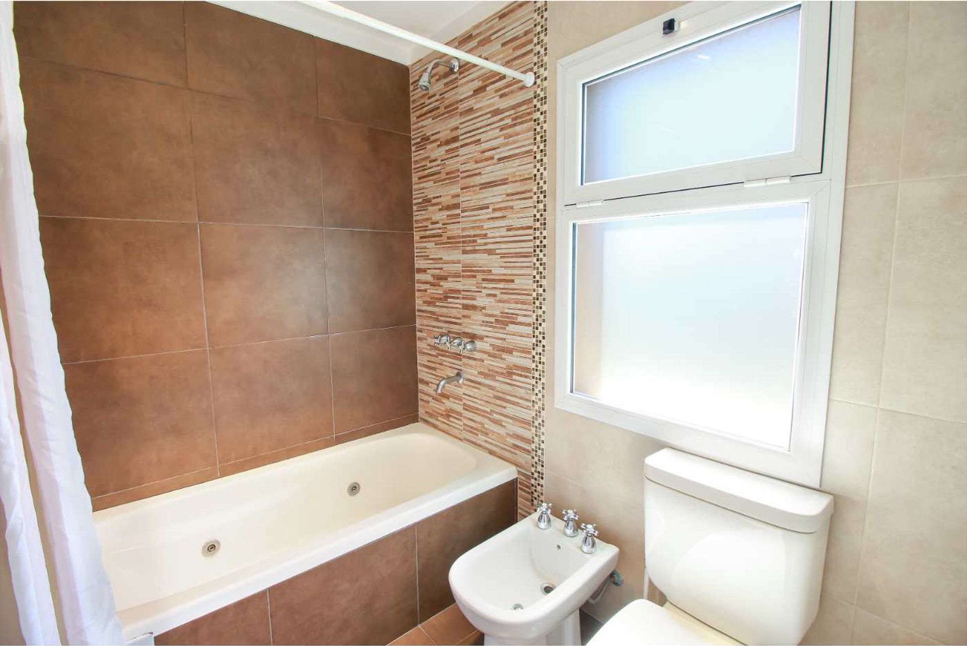 Alquiler Casa Los Lagos Nordelta 4 Dorm. Pileta