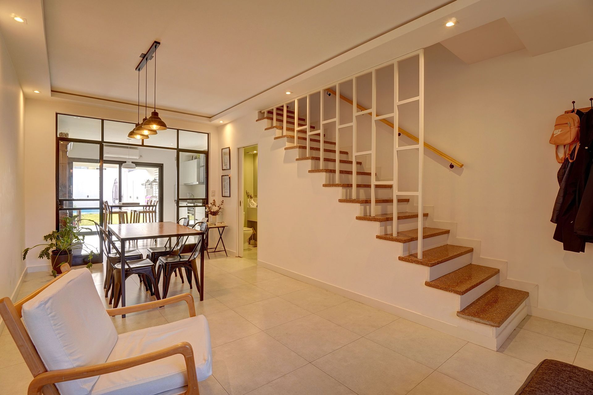 DUPLEX FOR SALE 183 square meters patio + grill + pool in Martinez