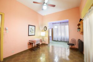 House for sale with workshop in Villa Martelli, Lopez