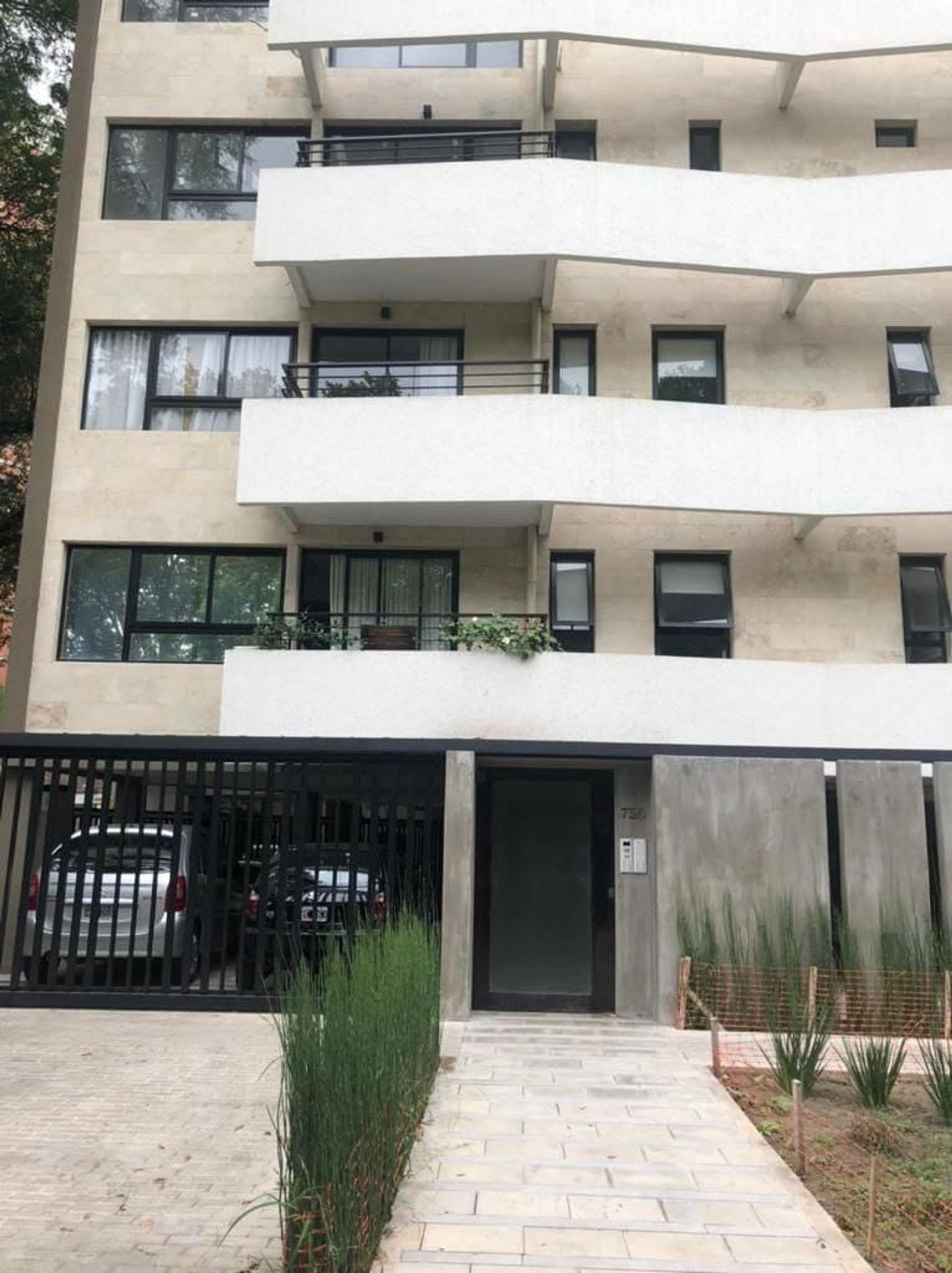 Apartment for sale 3 rooms – balcony – garage Olivos