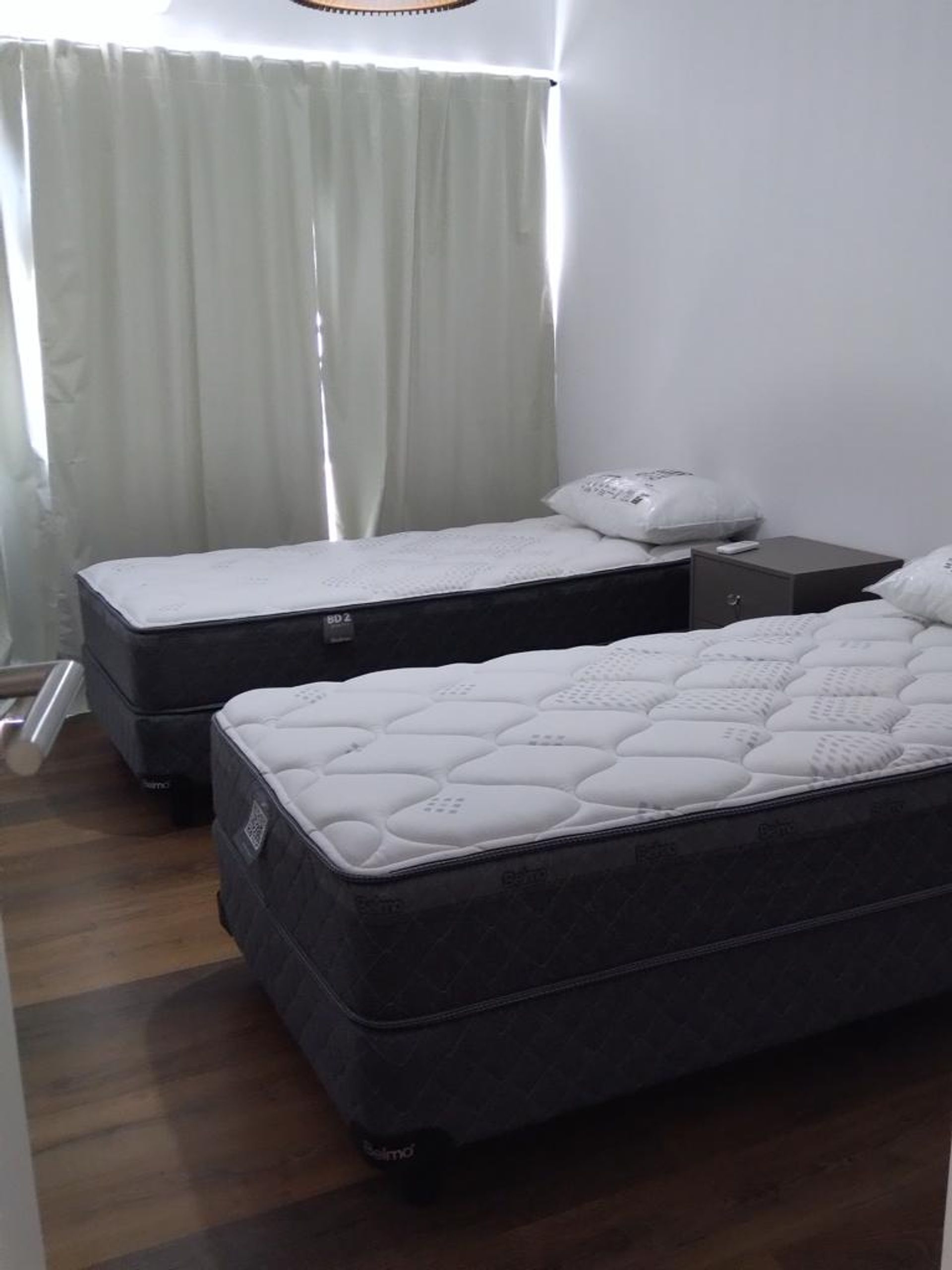 Alquiler temp 2 dorm + escrit cocher Olivos balcon