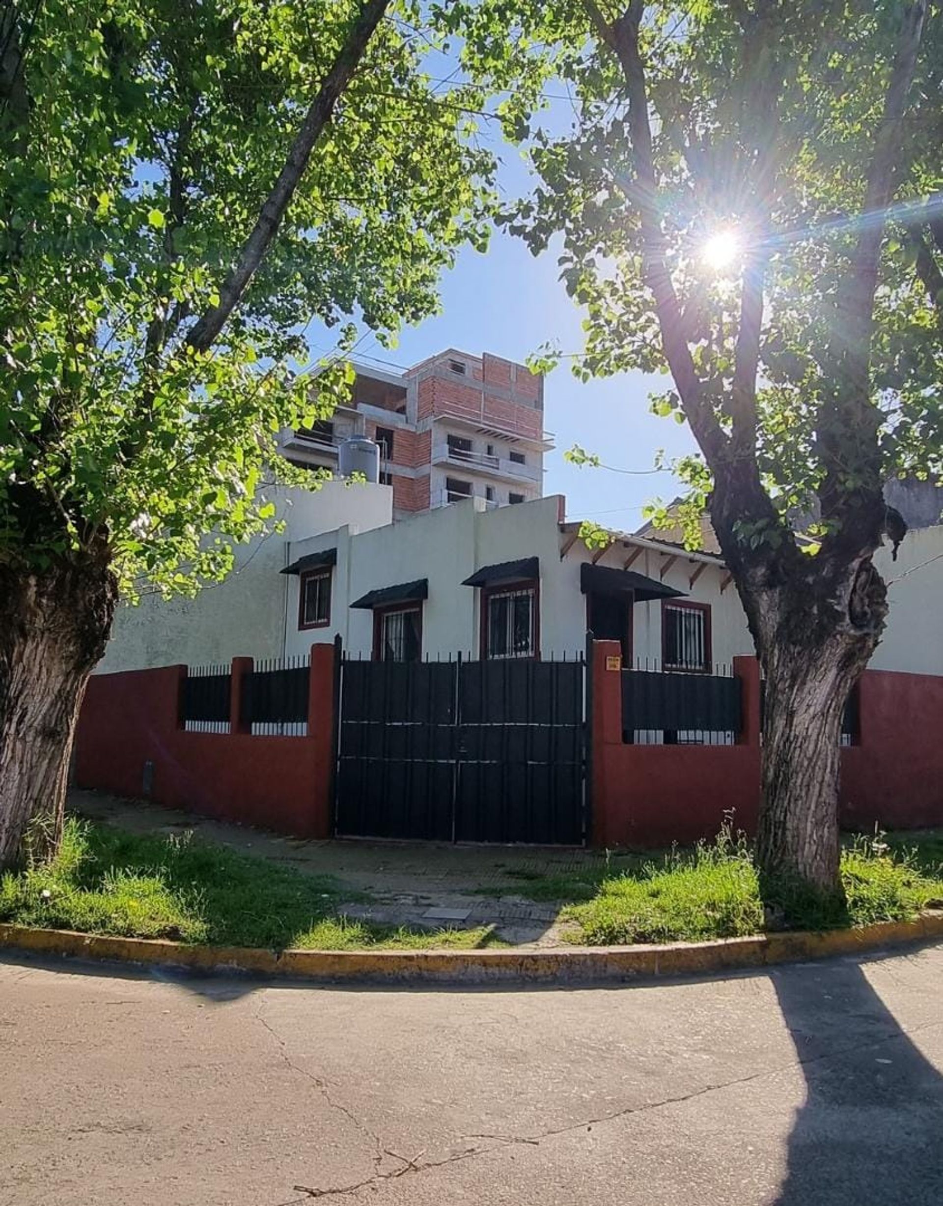 House for Sale Tigre Center Own Lot