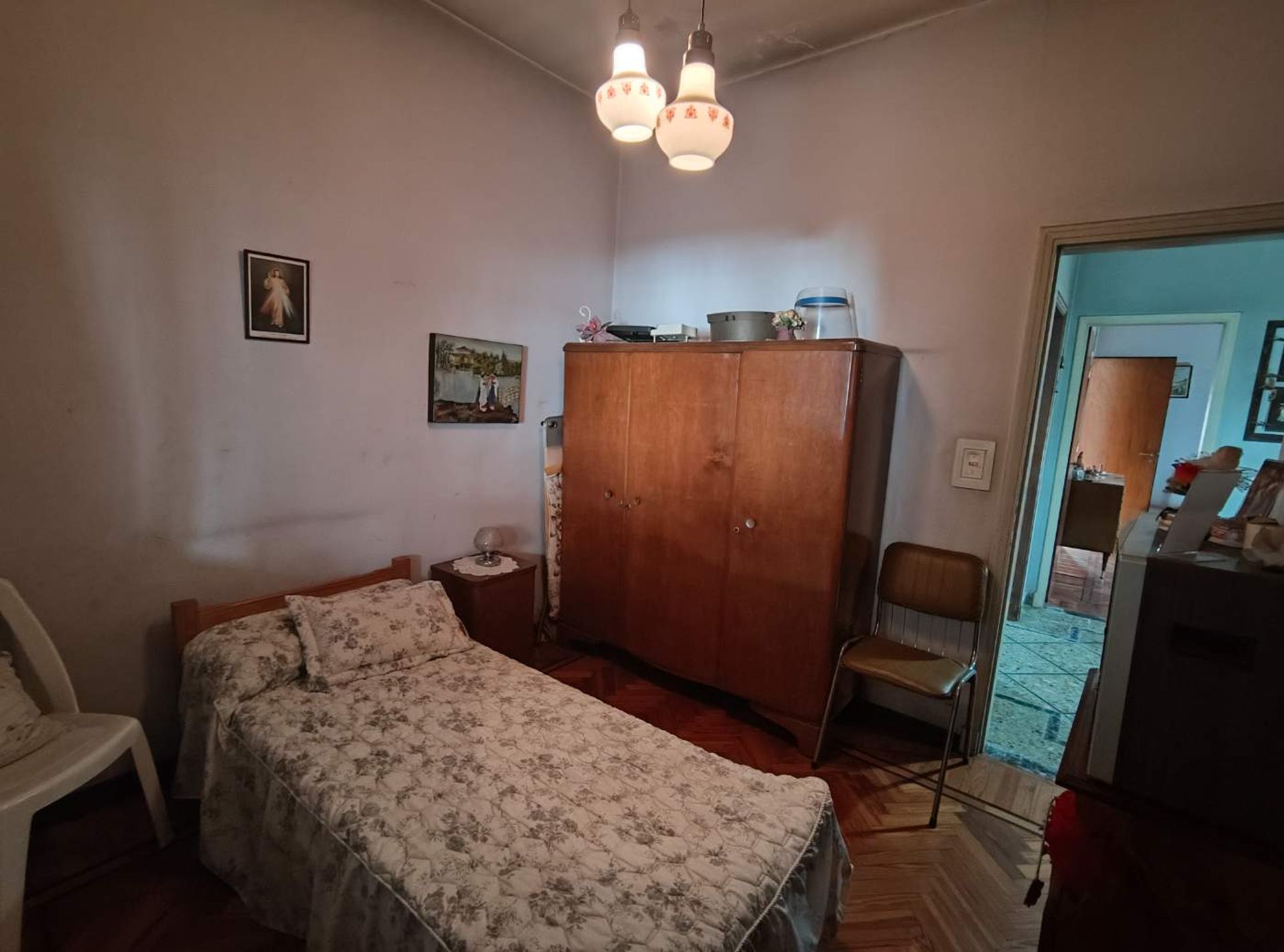 Venta Casa 438 Mt2 5 Amb + Depto 2 Amb Boulogne
