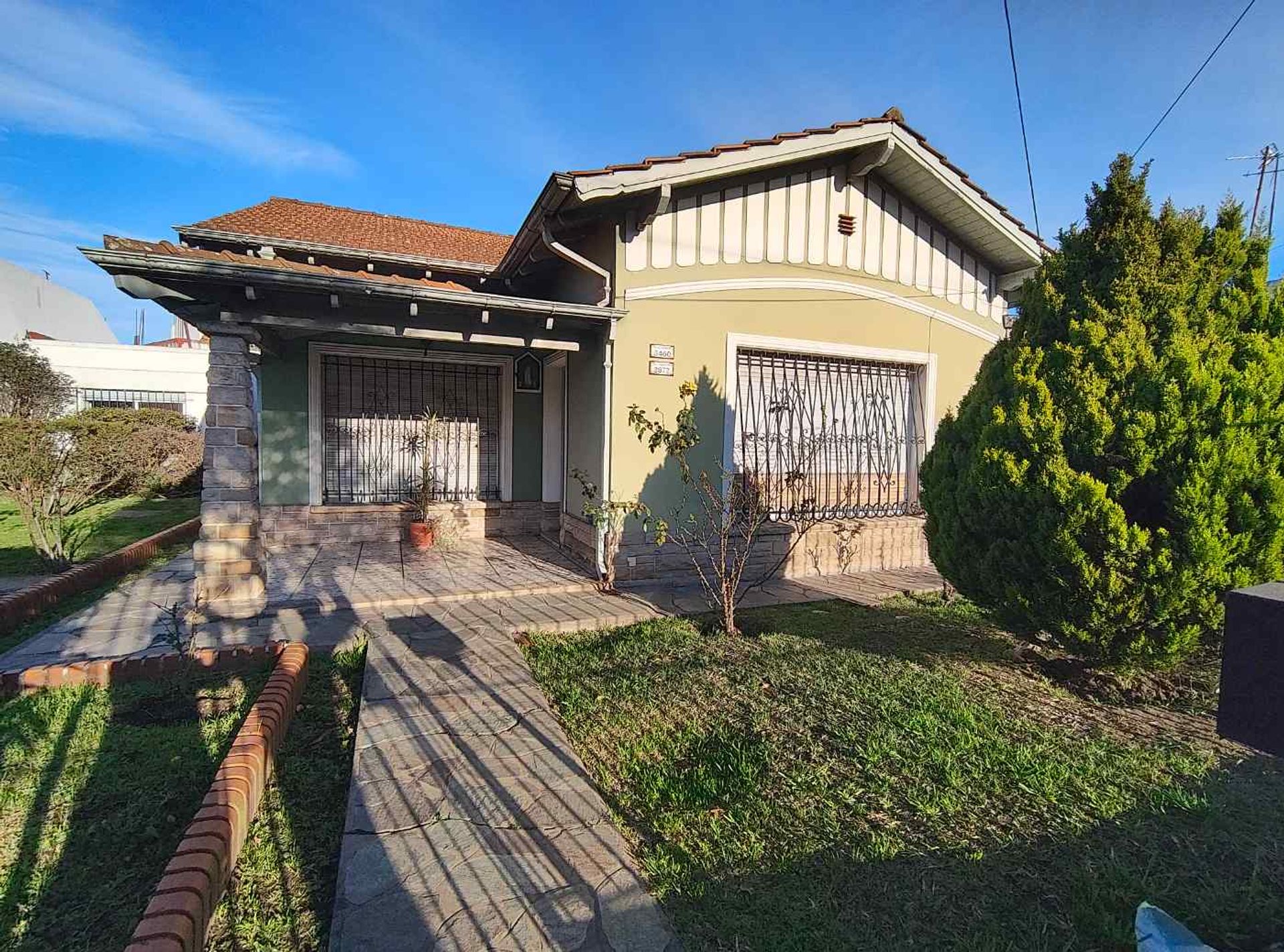 Venta Casa 438 Mt2 5 Amb + Depto 2 Amb Boulogne