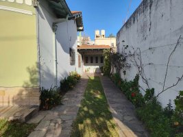 House for Sale 438 m², 5 rooms + Apartment 2 rooms Boulogne