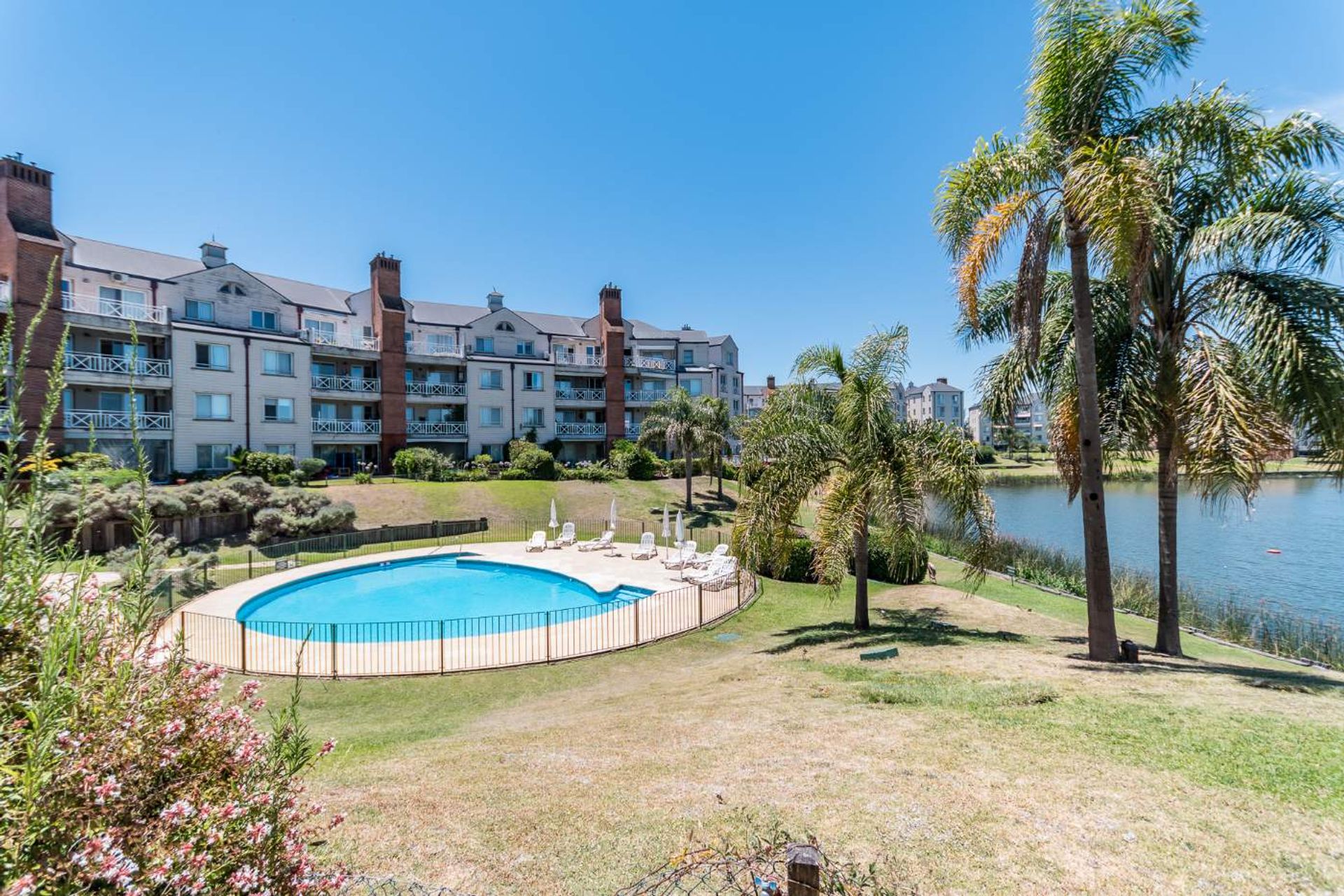 Venta 3 amb, jardin, cochera, Portezuelo, Nordelta
