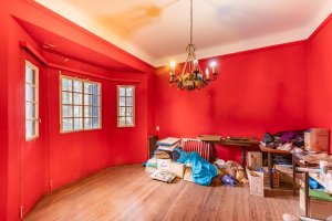 Venta casa 7 amb. con pileta a refaccionar, Olivos