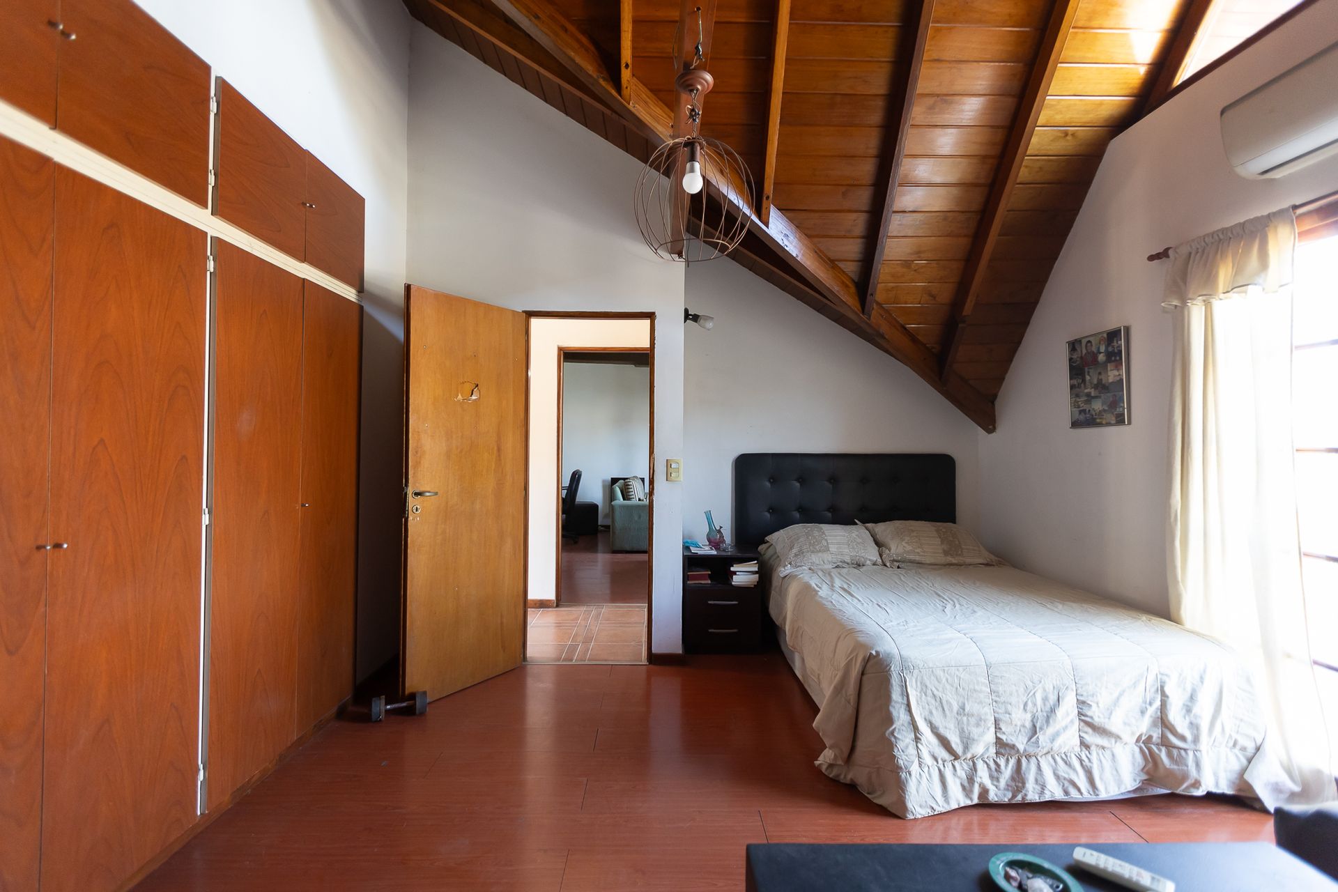 Casa Con Pileta Y Local Comercial En Don Torcuato