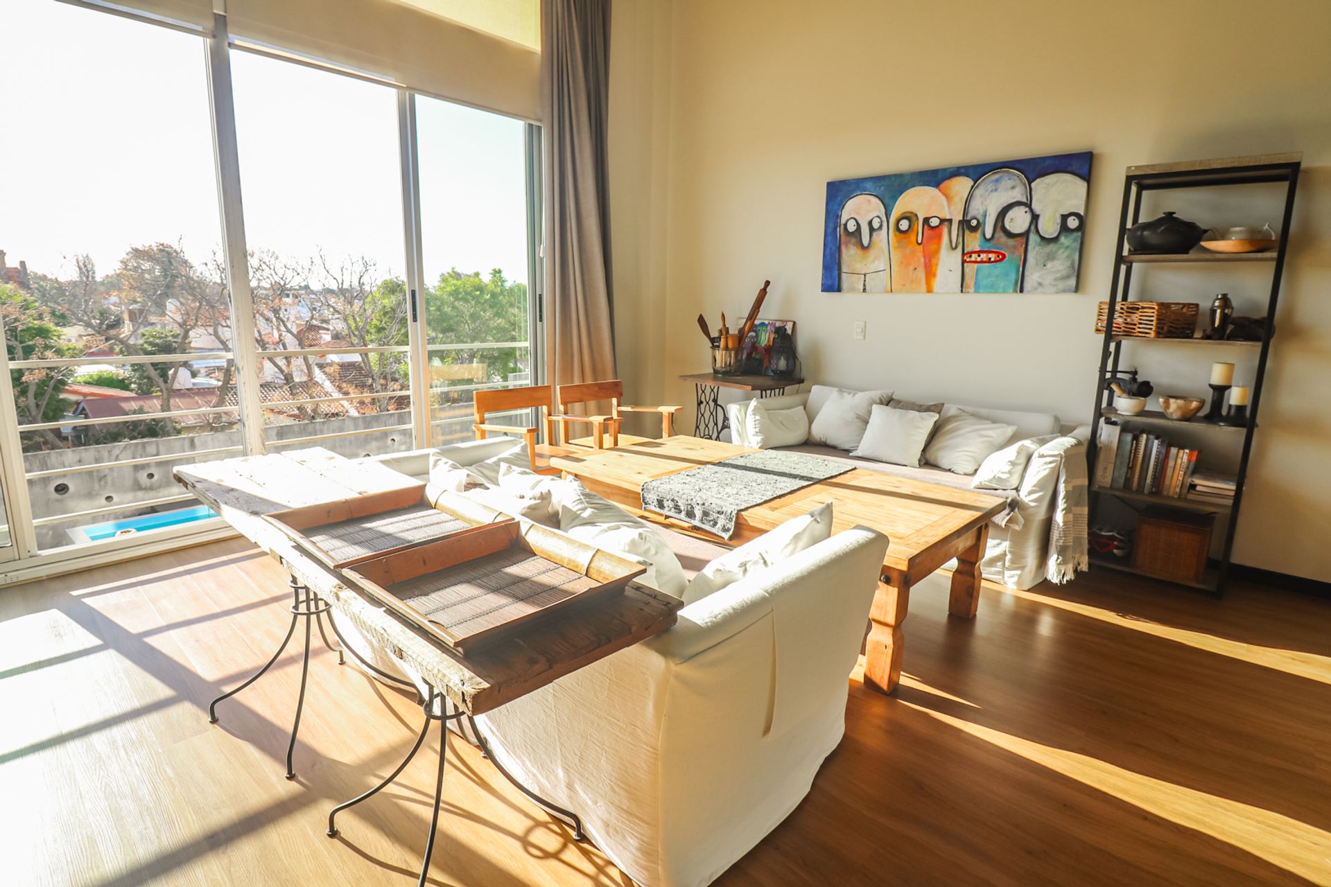 Apartment for sale in Martinez with double garage