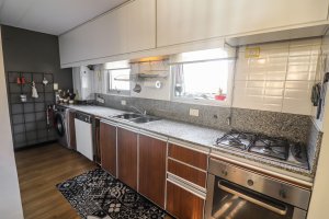 Venta departamento en Martinez, con doble cochera