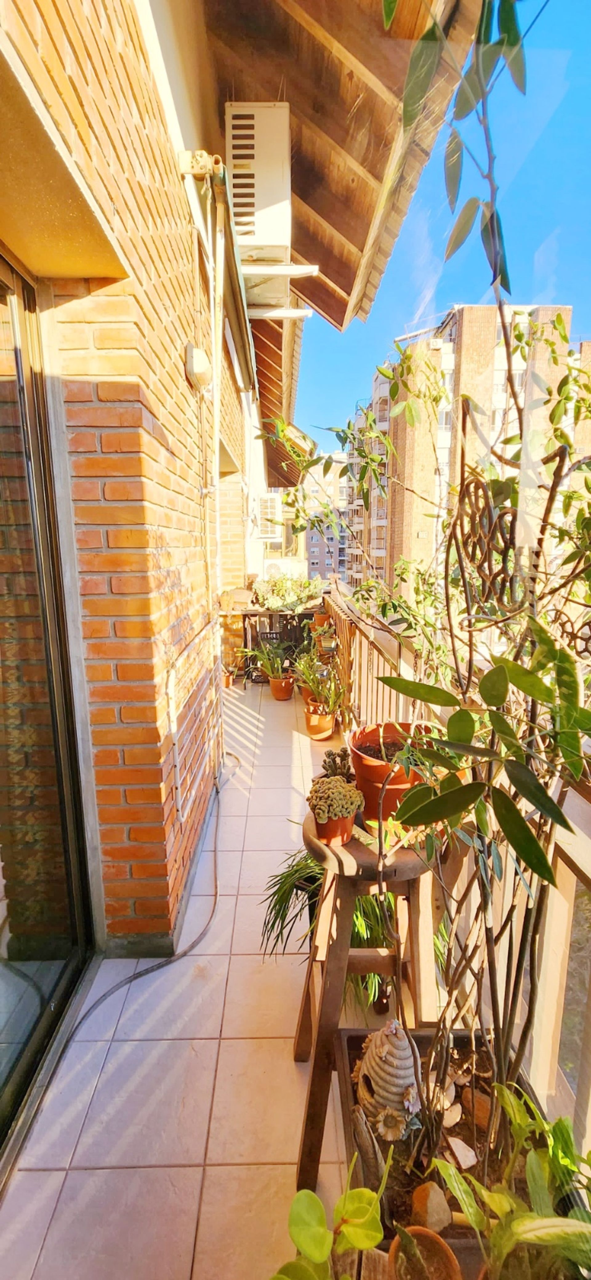 Venta departamento 4 ambientes cochera San Isidro