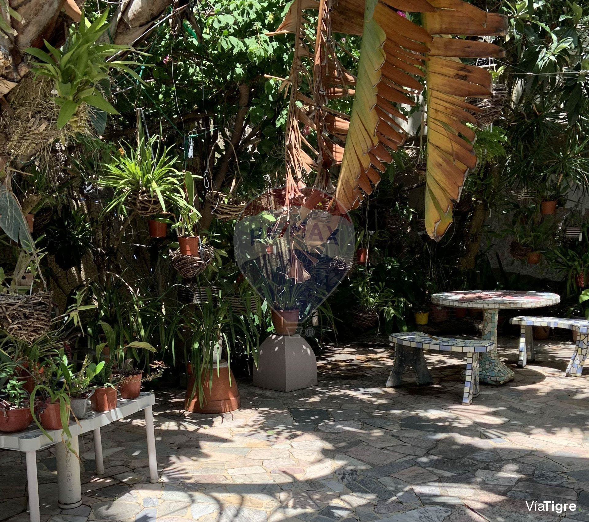 Casa única Parque Piscina P/ Embajada - La Lucila