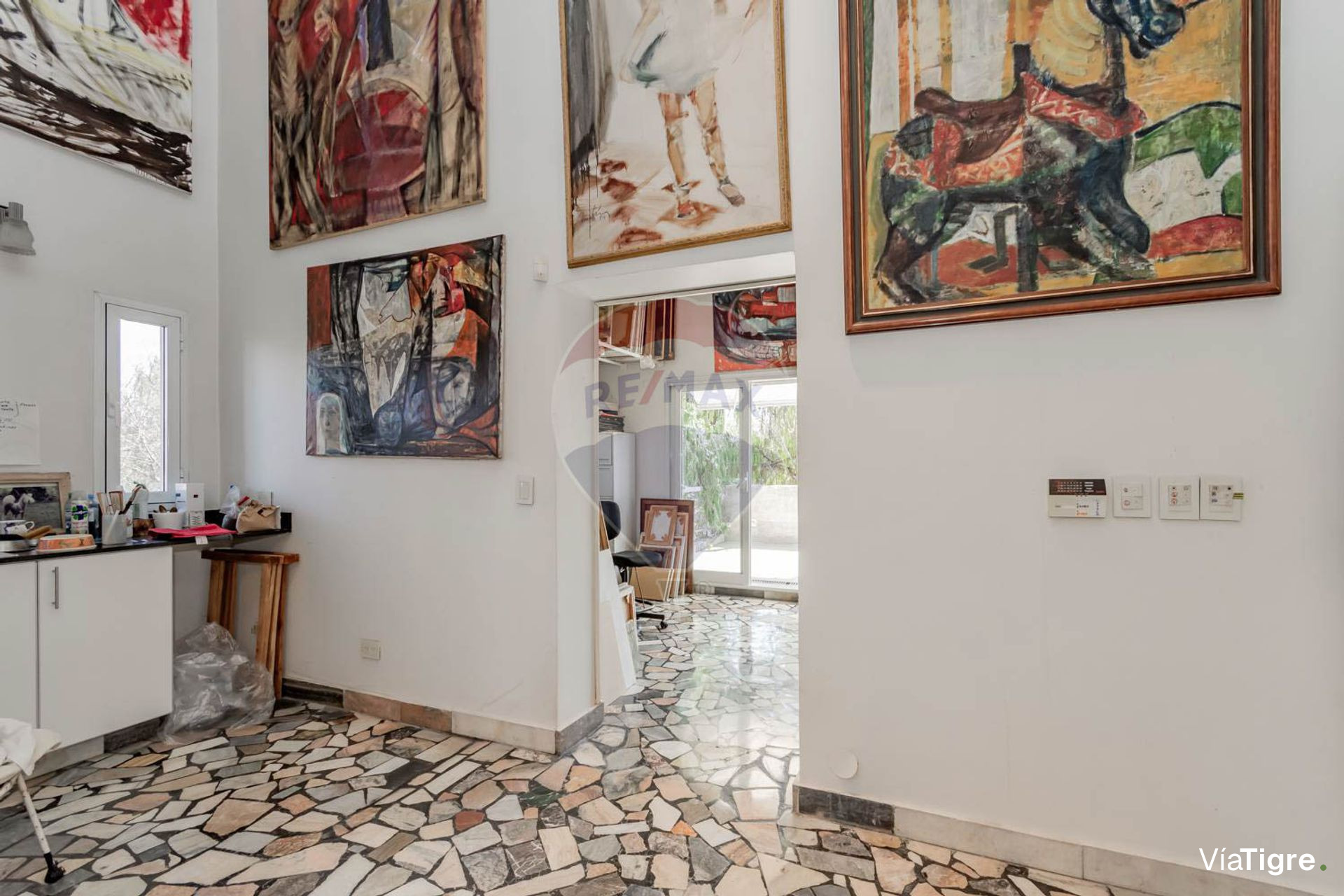 Casa única Parque Piscina P/ Embajada - La Lucila