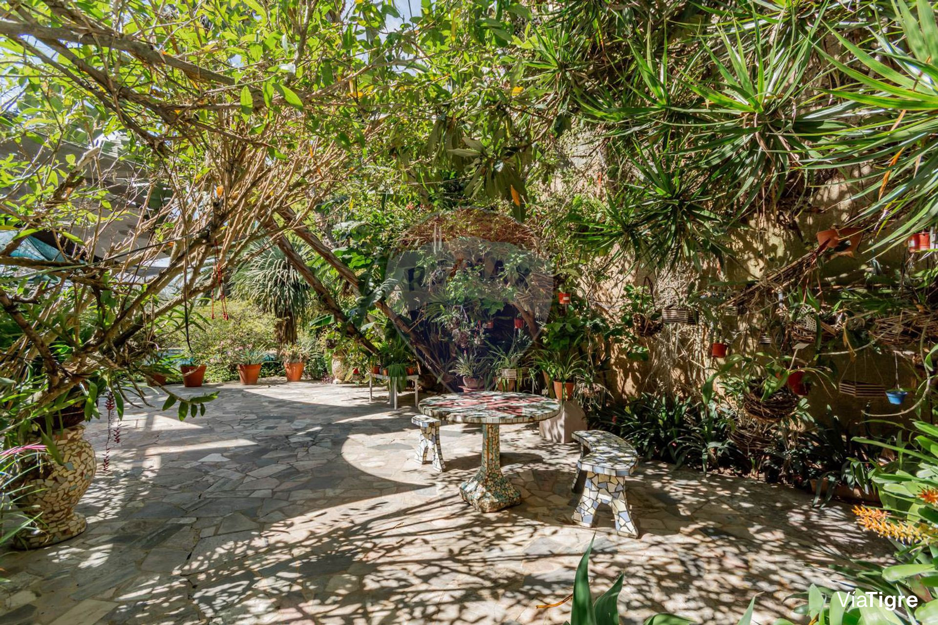 Casa única Parque Piscina P/ Embajada - La Lucila