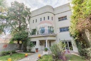 Casa única Parque Piscina P/ Embajada - La Lucila