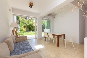 House for Sale 4 rooms Garden, Martínez
