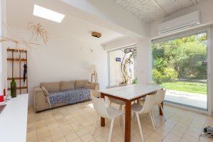 House for Sale 4 rooms Garden, Martínez