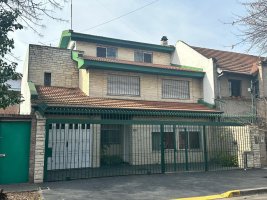 Venta Villa Adelina casa 4 amb, Cochera y Playroom