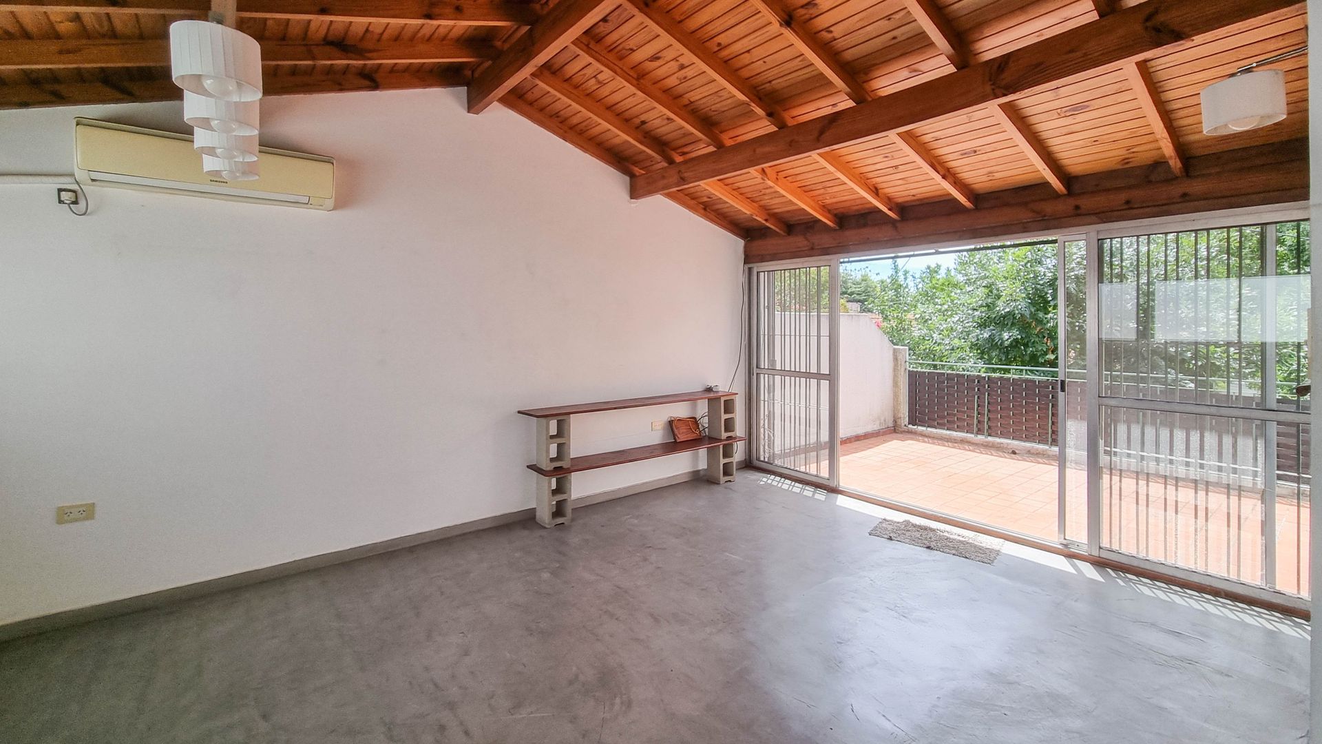 Venta Ph 3 ambientes con terraza