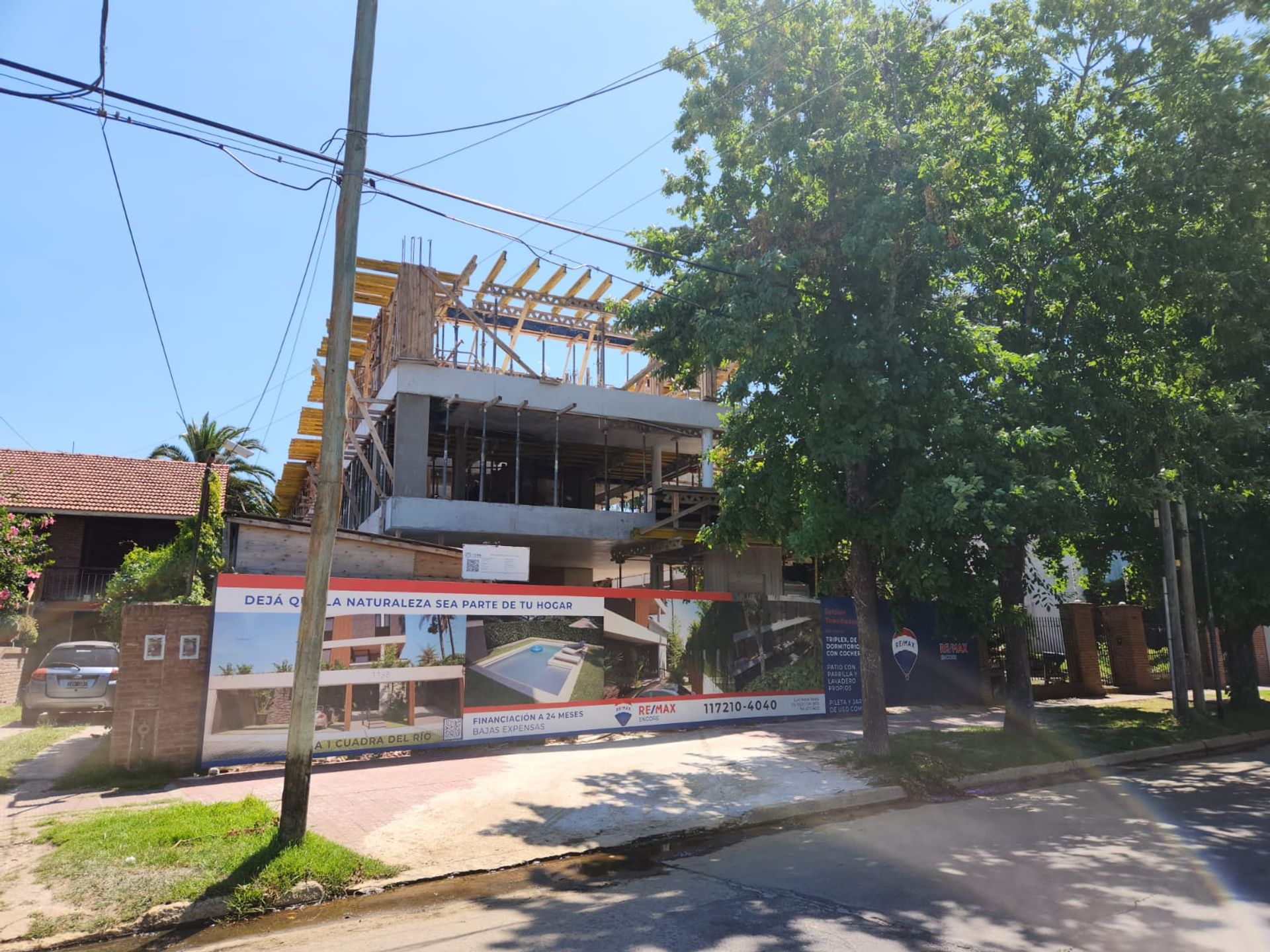 Venta Dúplex 2 dormitorios Tigre jardín cochera