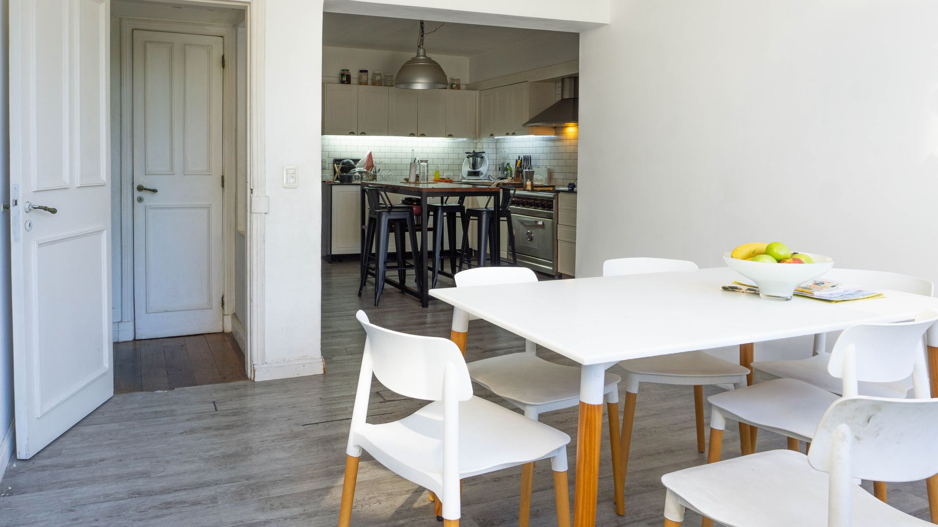 Venta casa 5 amb. con jardín y pileta en Beccar