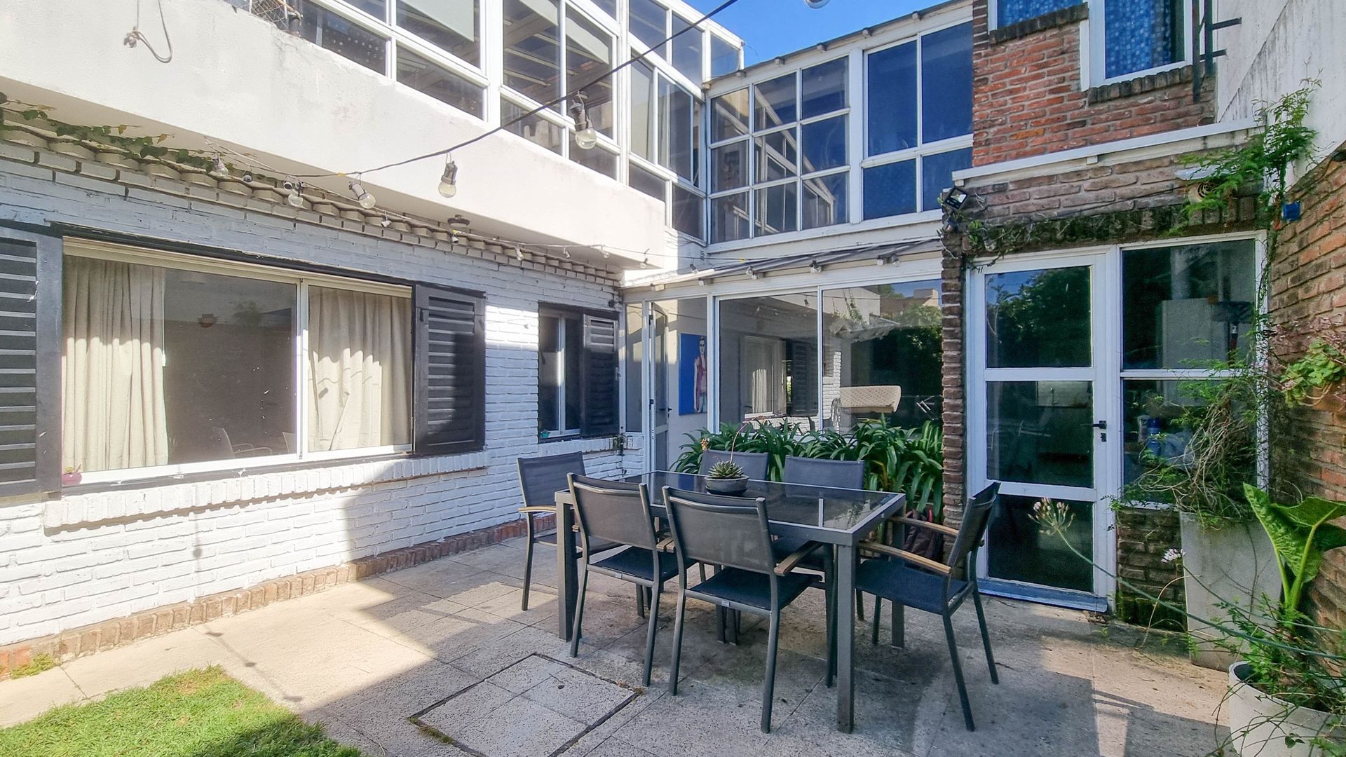 Venta casa 5 amb. con jardín y pileta en Beccar