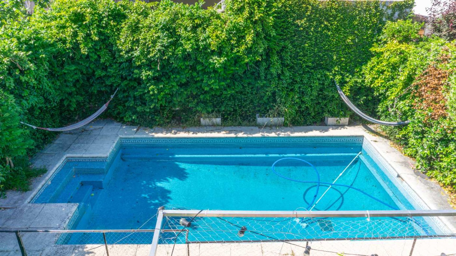 Venta casa 5 amb. con jardín y pileta en Beccar