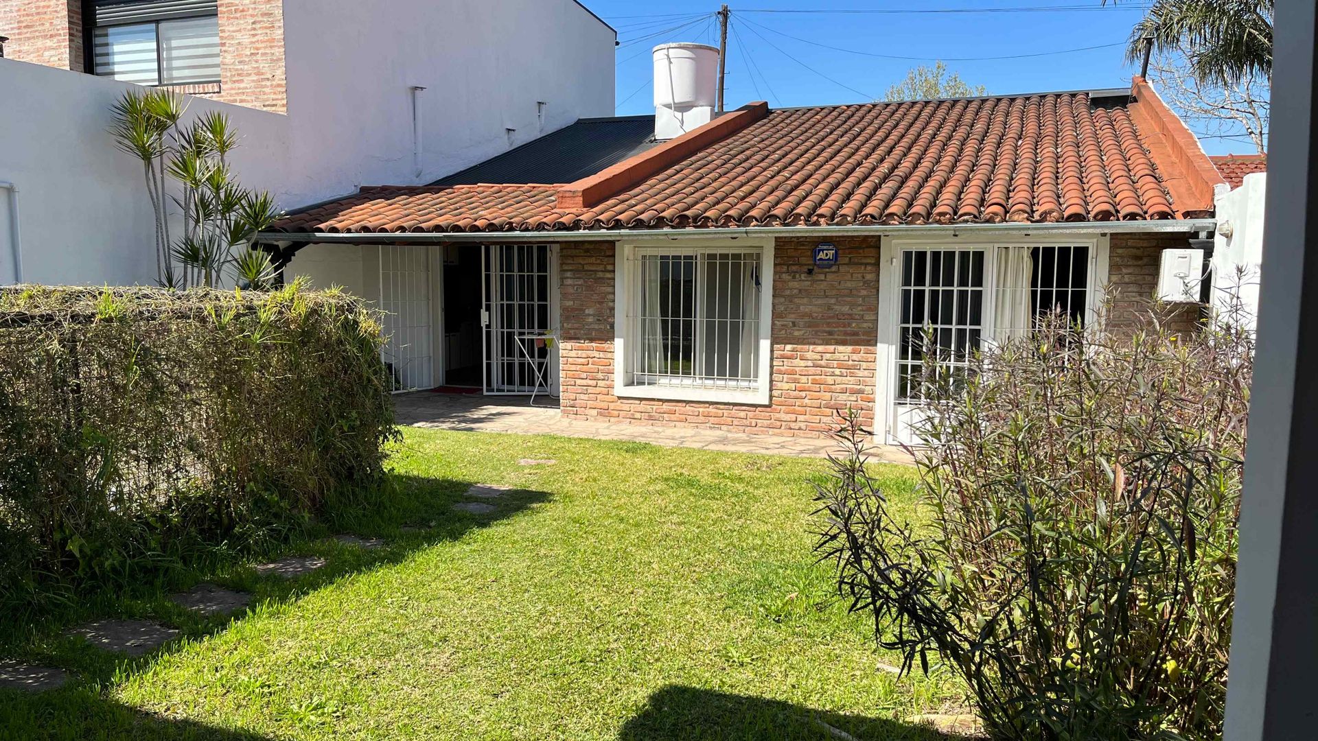 Venta Casa 5 ambientes Jardín Olivos+Permuta