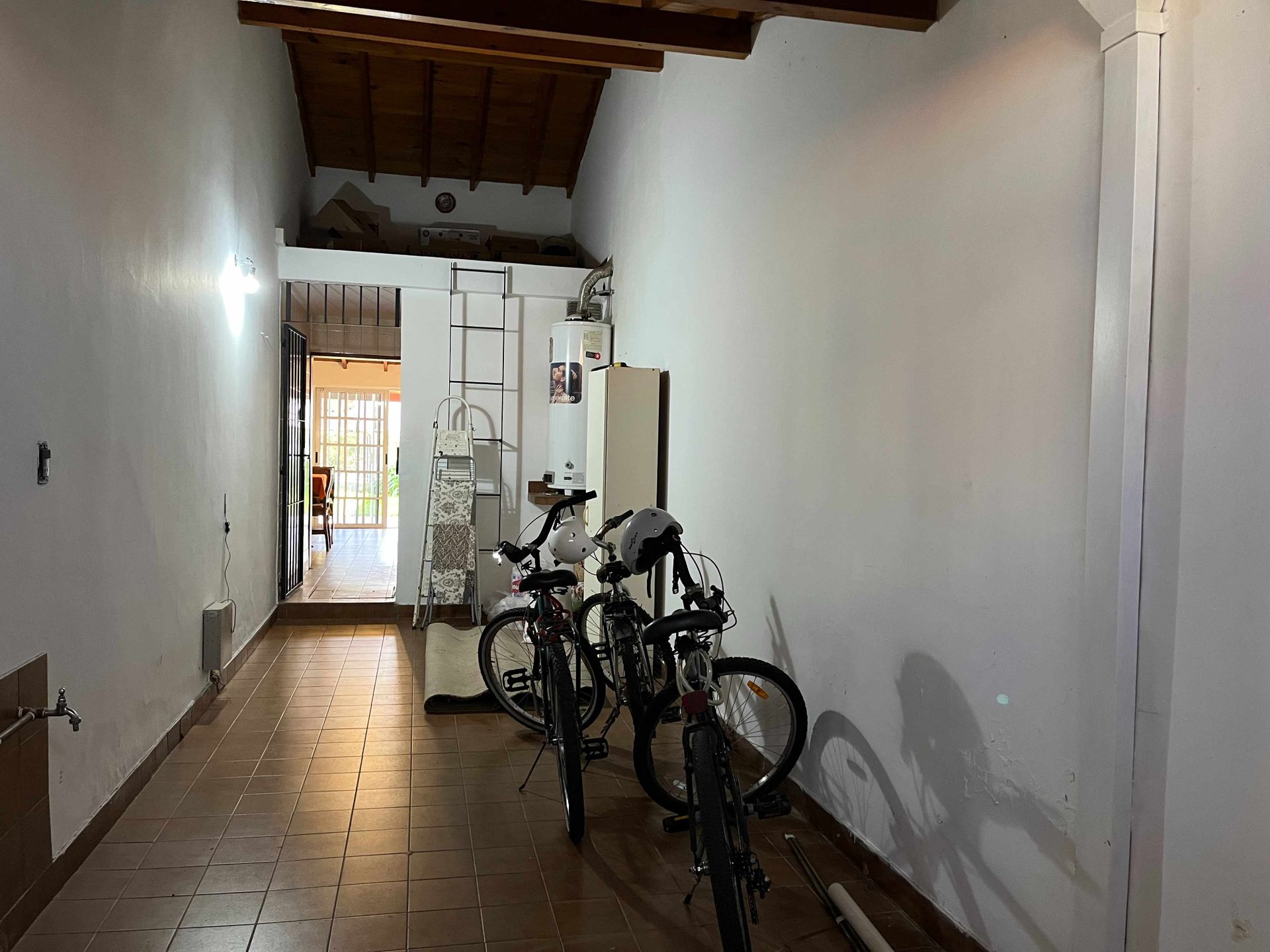 Venta Casa 5 ambientes Jardín Olivos+Permuta