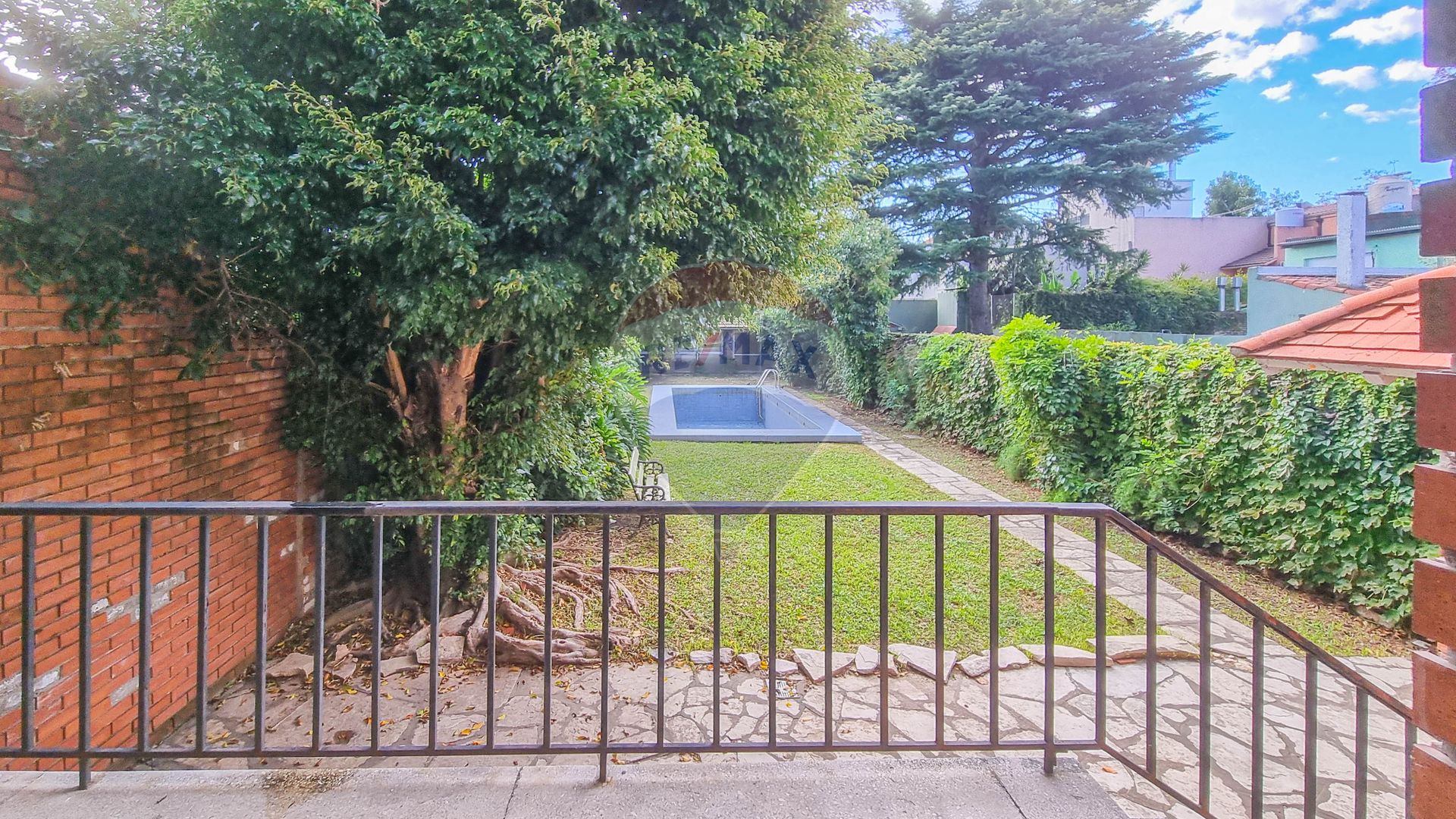 Casa en La Lucila gran lote con pileta