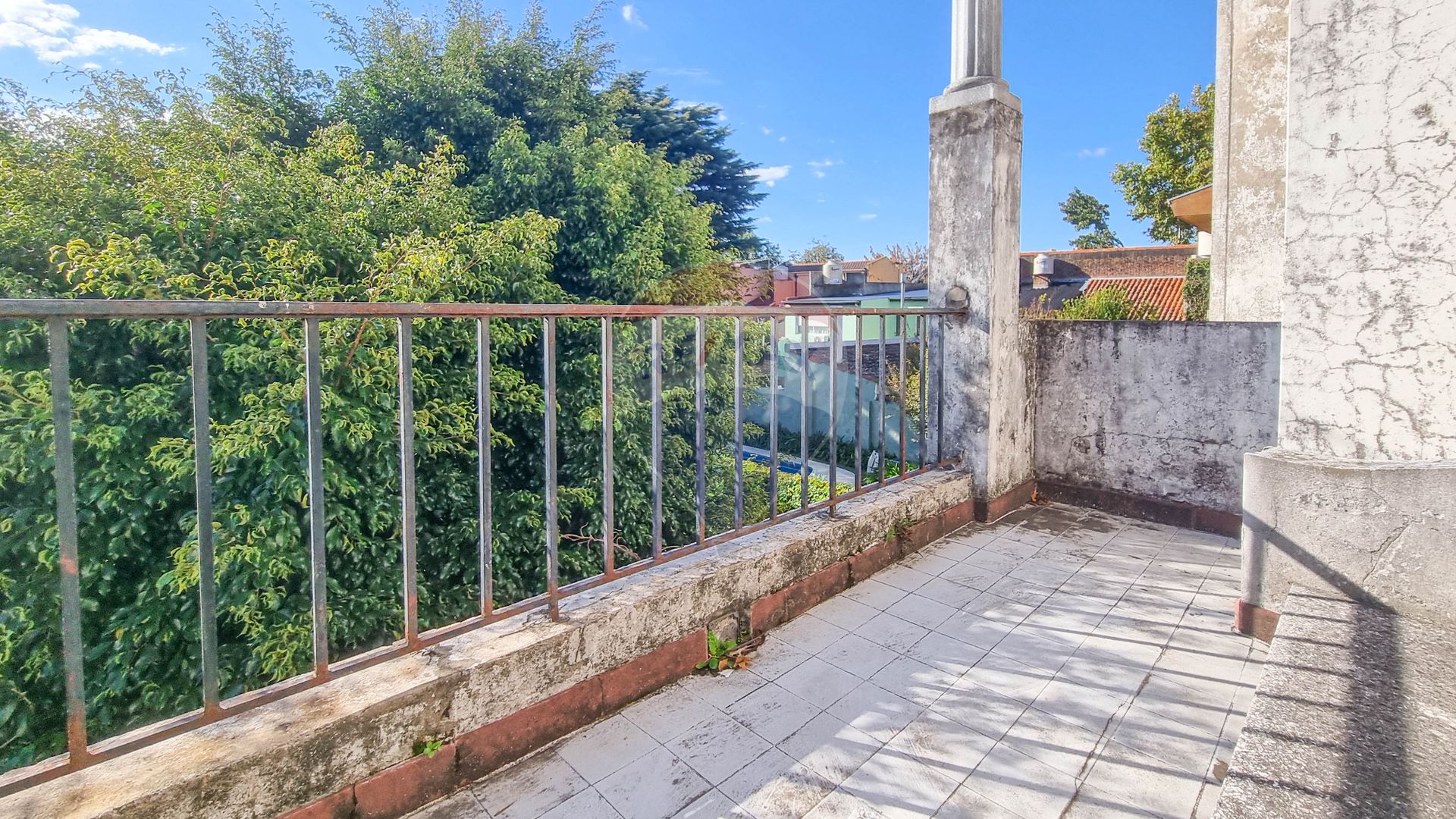 Casa en La Lucila gran lote con pileta
