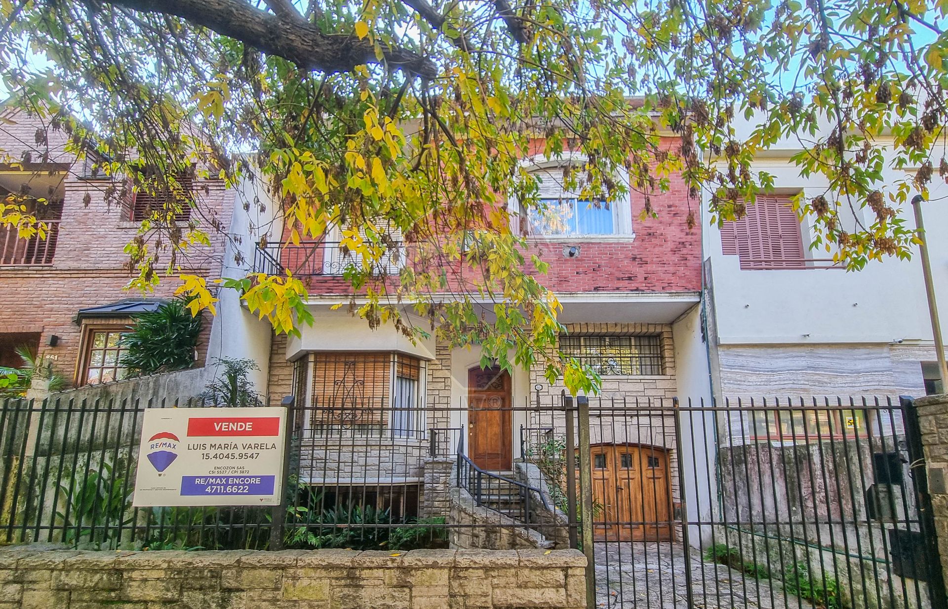 Casa en La Lucila gran lote con pileta