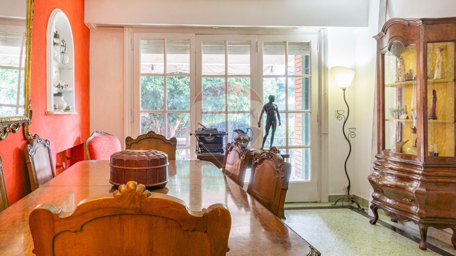 Casa en La Lucila gran lote con pileta