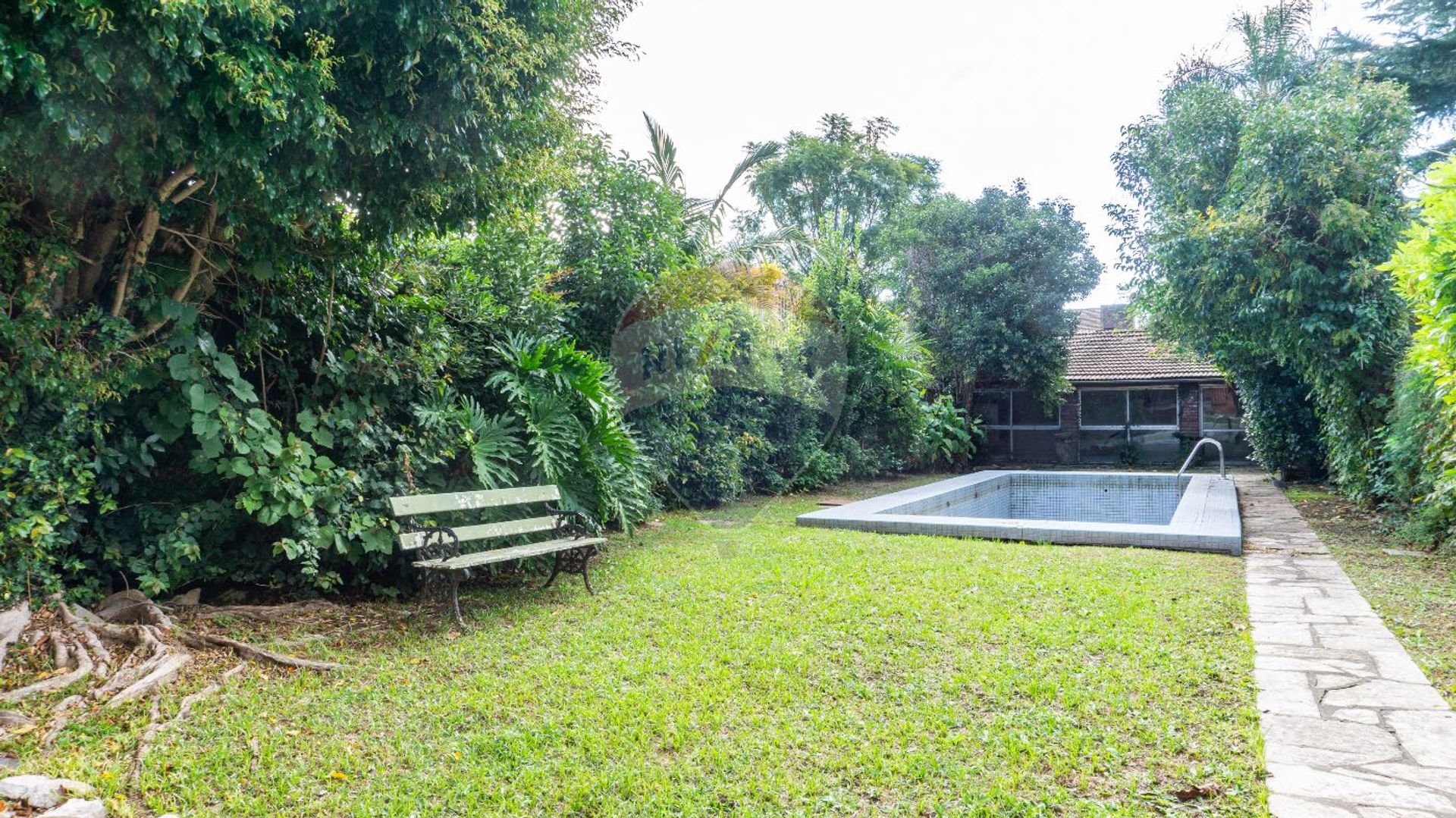 Casa en La Lucila gran lote con pileta