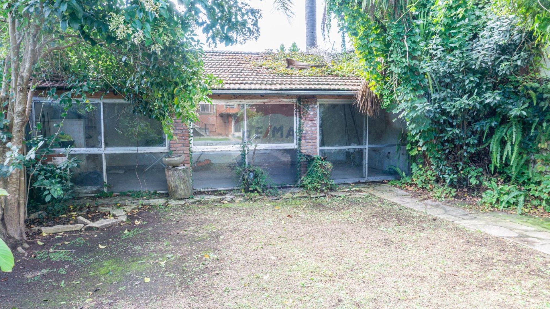 Casa en La Lucila gran lote con pileta
