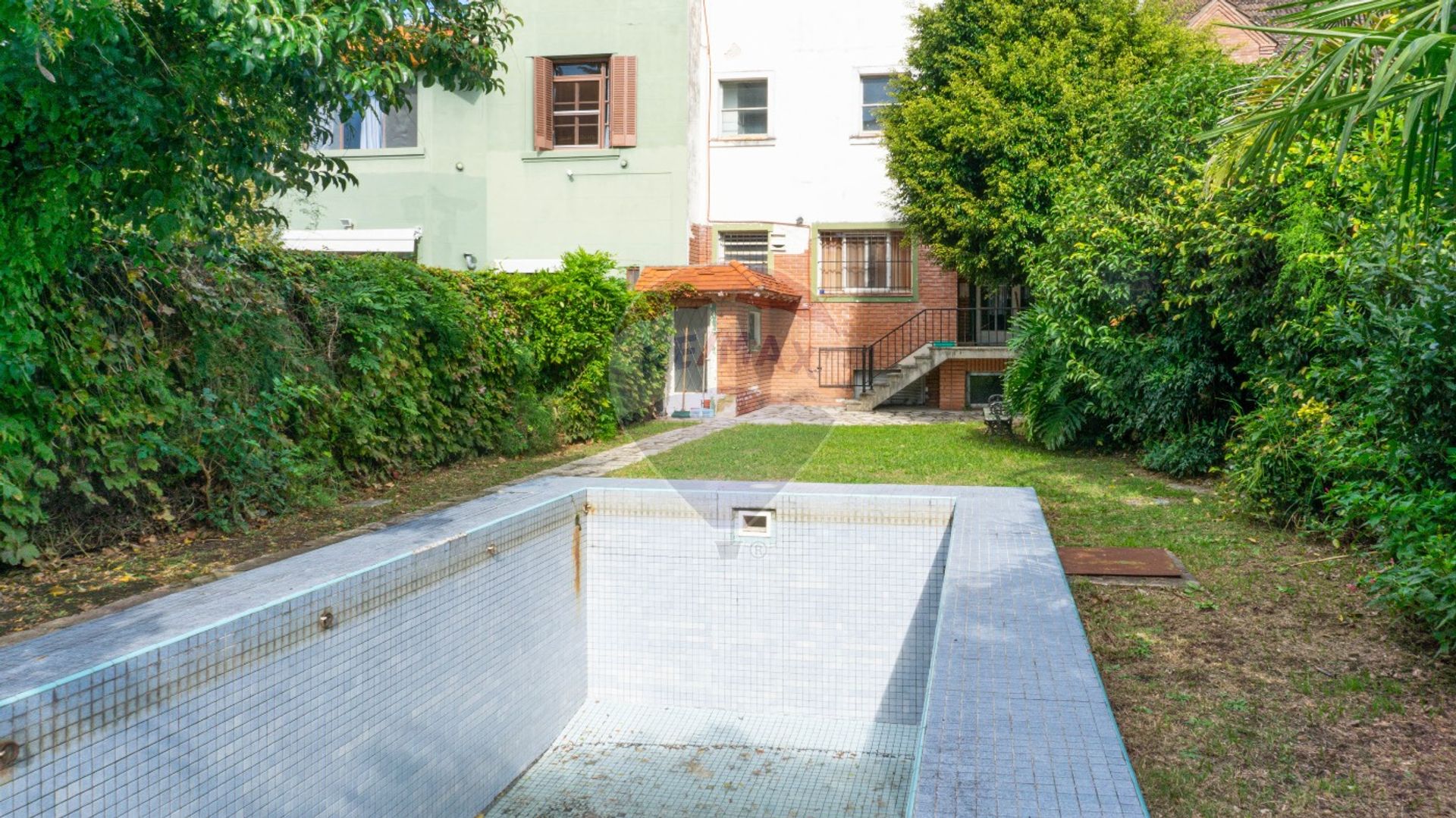 Casa en La Lucila gran lote con pileta