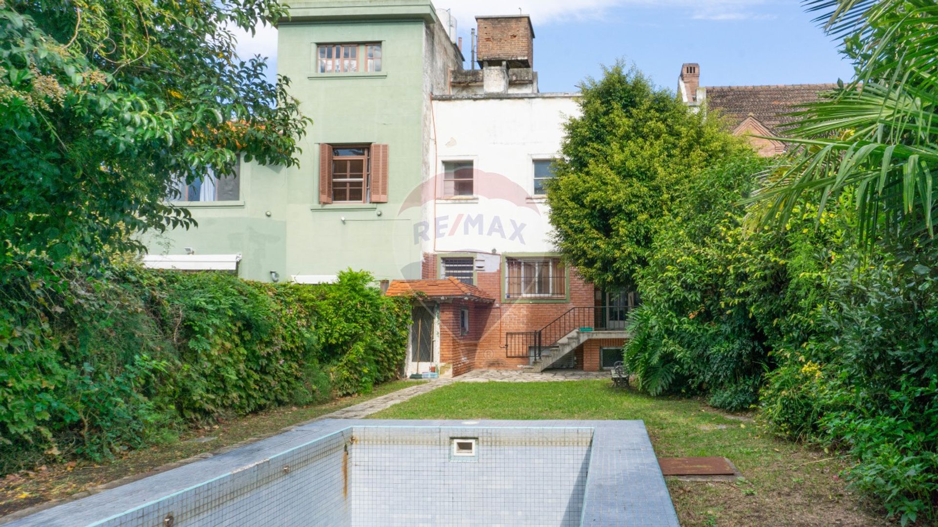 Casa en La Lucila gran lote con pileta