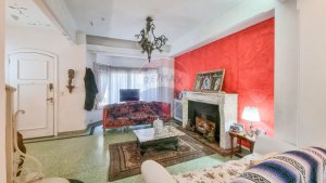 Casa en La Lucila gran lote con pileta