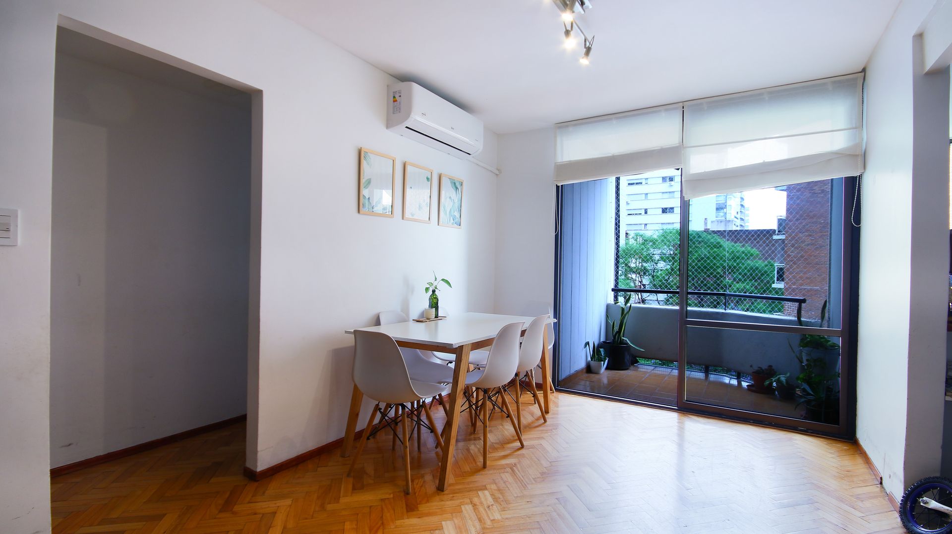 Sale 3 Rooms Refurbished With Garage - La Isla