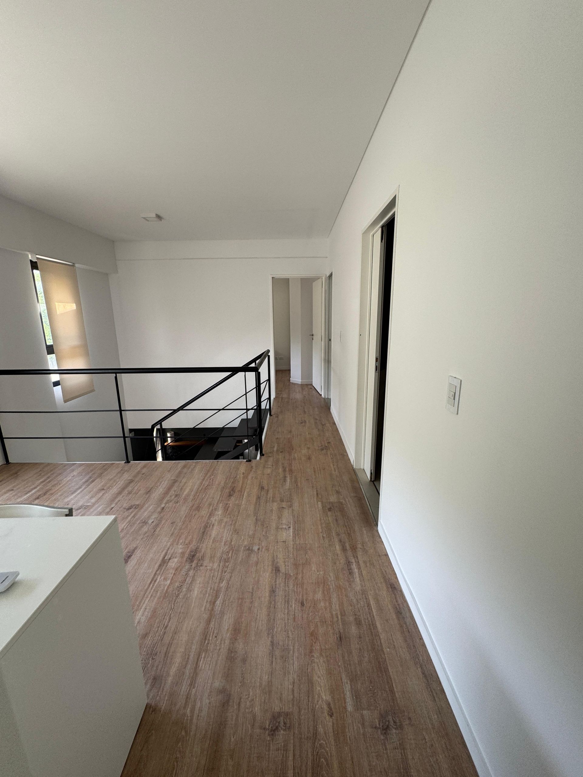 Alquiler Olivos 4 ambientes 2 cocheras Balcon