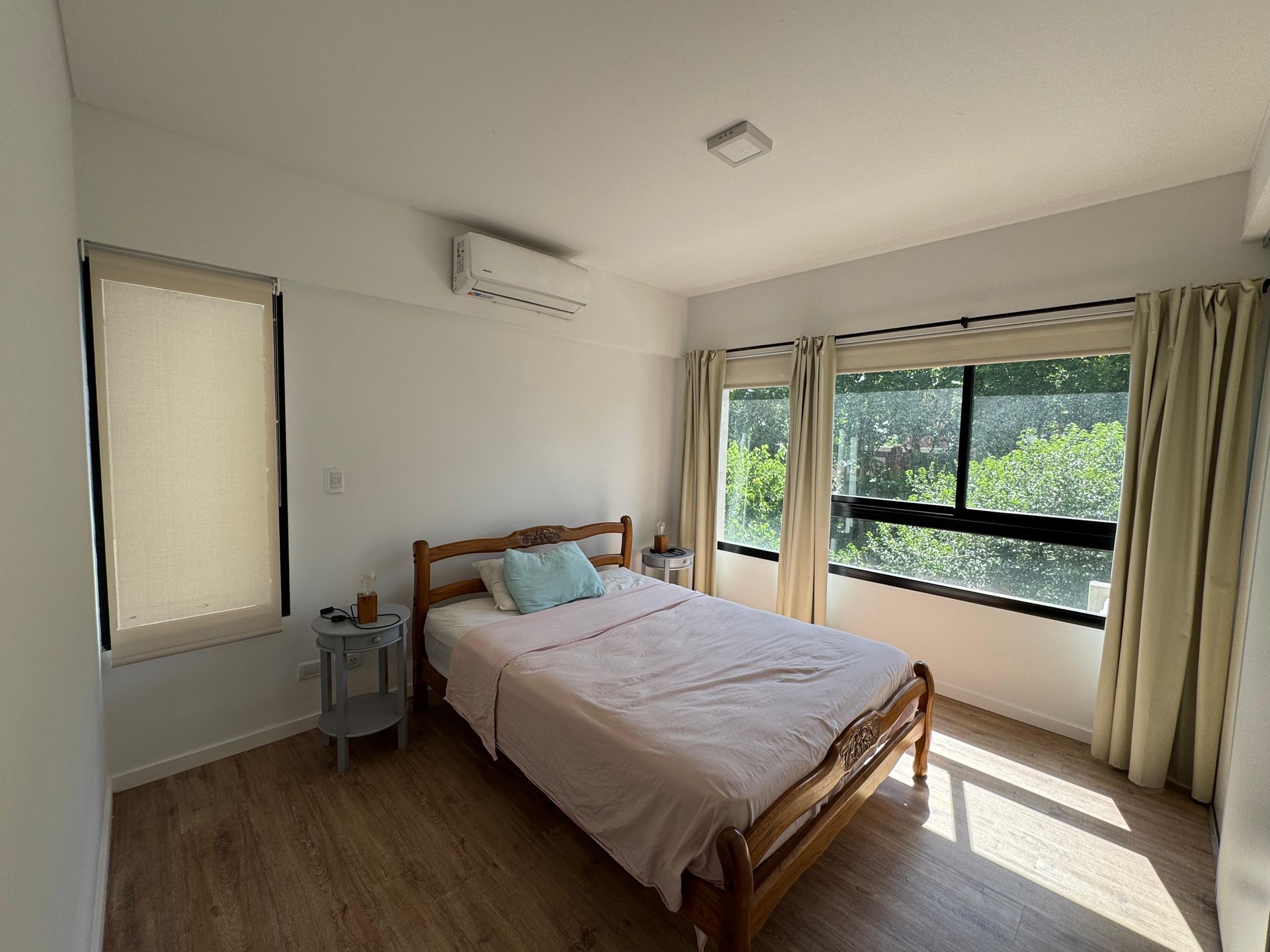 Alquiler Olivos 4 ambientes 2 cocheras Balcon