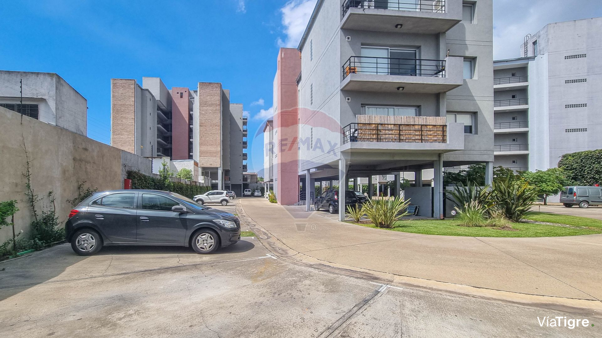 Venta Monoambiente C/Balcon Y Cochera En Tigre
